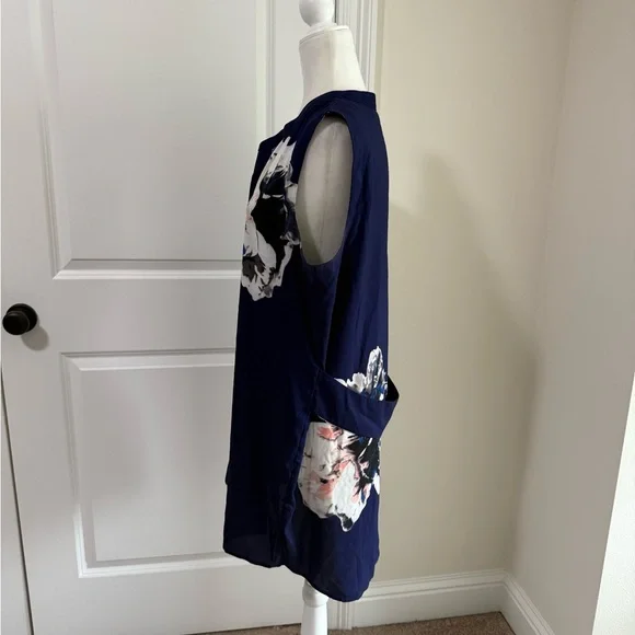 Vince Camuto Floral Sleeveless Tunic Top Navy Blue Size Large - Picture 6 of 9